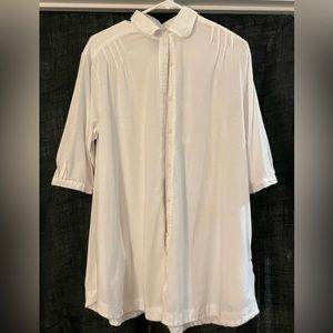 Simply vera Vera Wang intimates white button down shirt